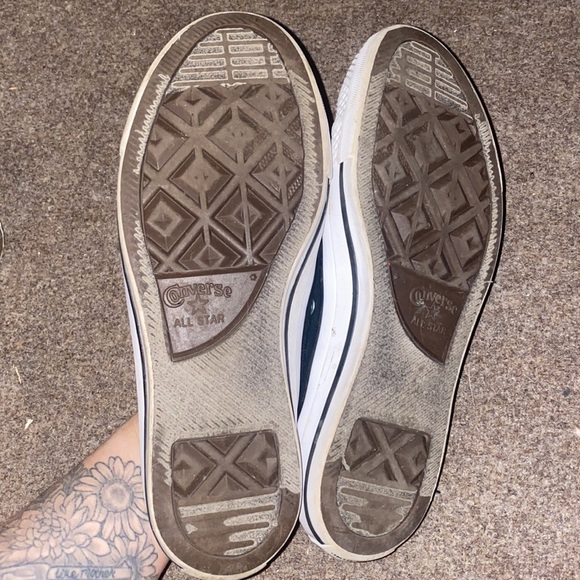 Converse - Picture 3 of 3